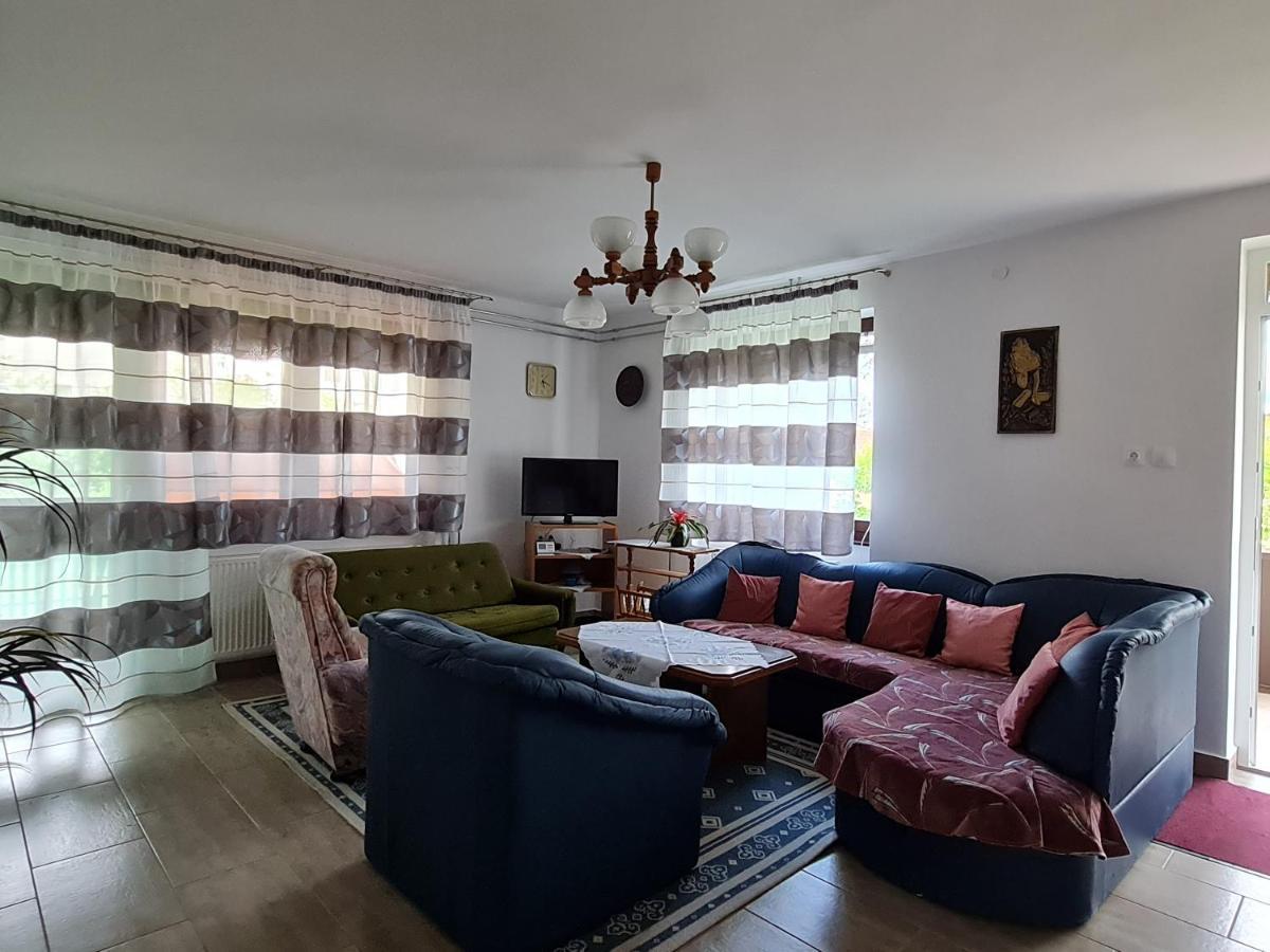 Gyoengyvirag Apartman Lenti Exteriör bild