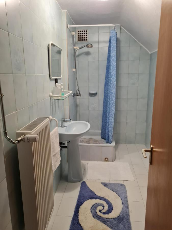 Gyoengyvirag Apartman Lenti Exteriör bild