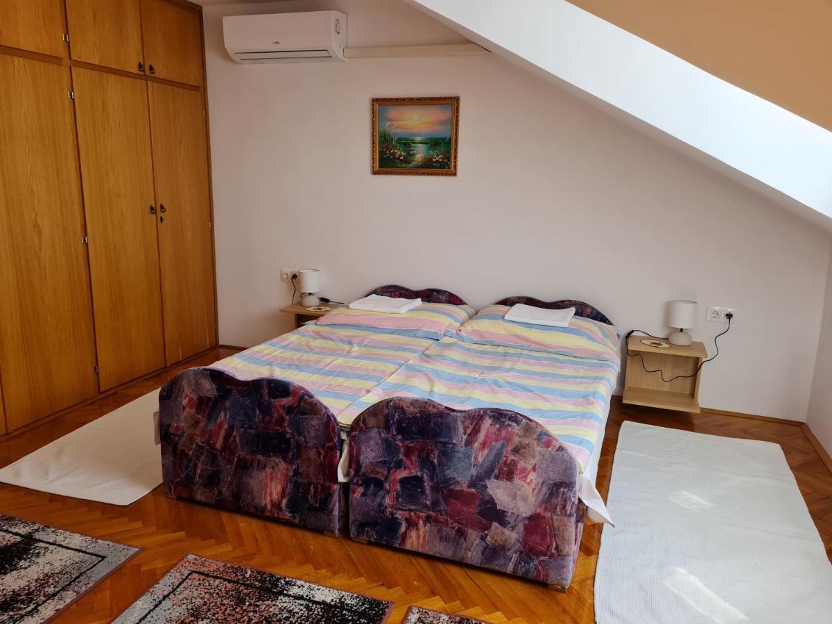 Gyoengyvirag Apartman Lenti Exteriör bild