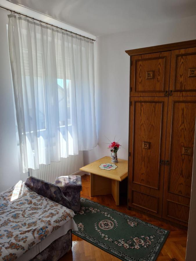 Gyoengyvirag Apartman Lenti Exteriör bild
